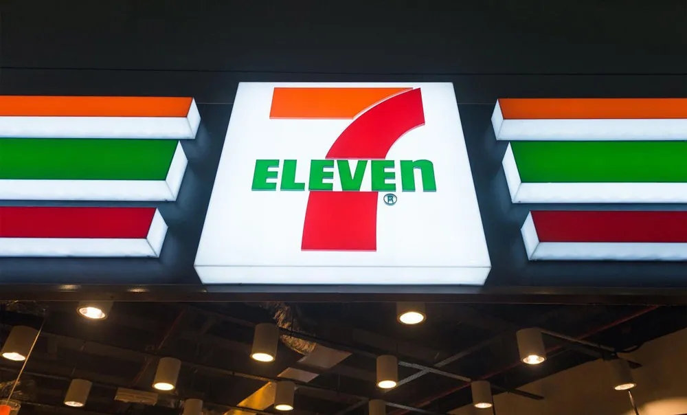 万秀全球最大跨国连锁便利店集团7-11换LOGO了